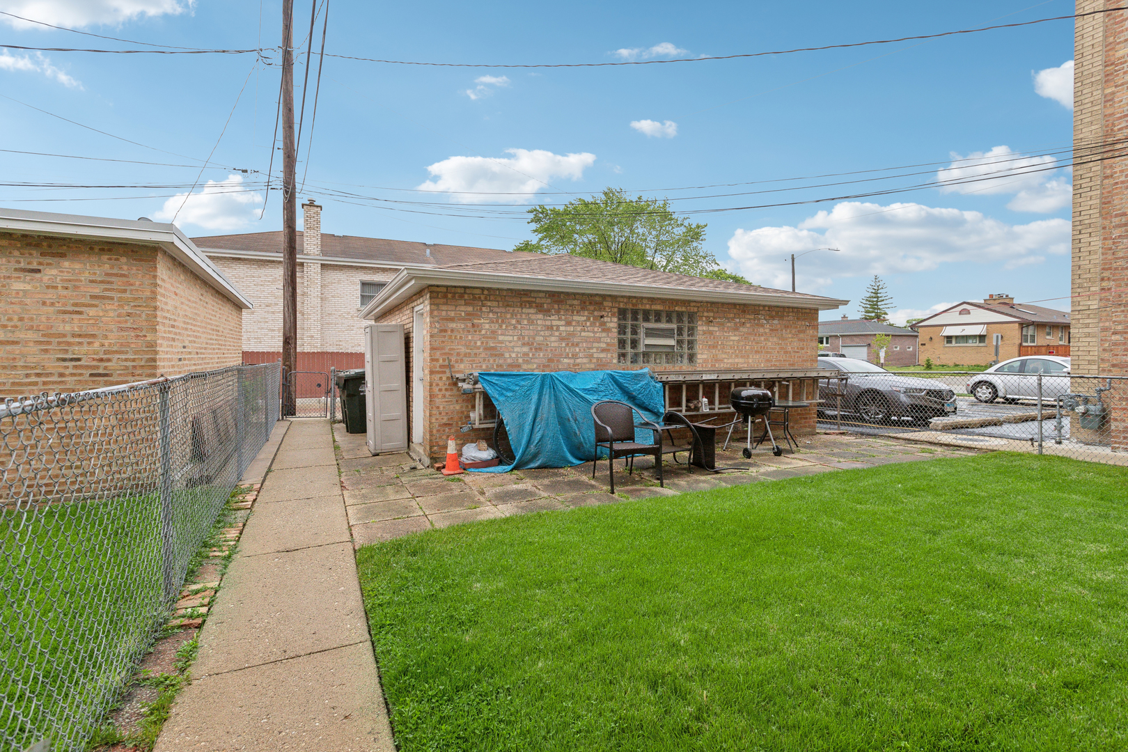 6851 W Gunnison Street Property Photo 5