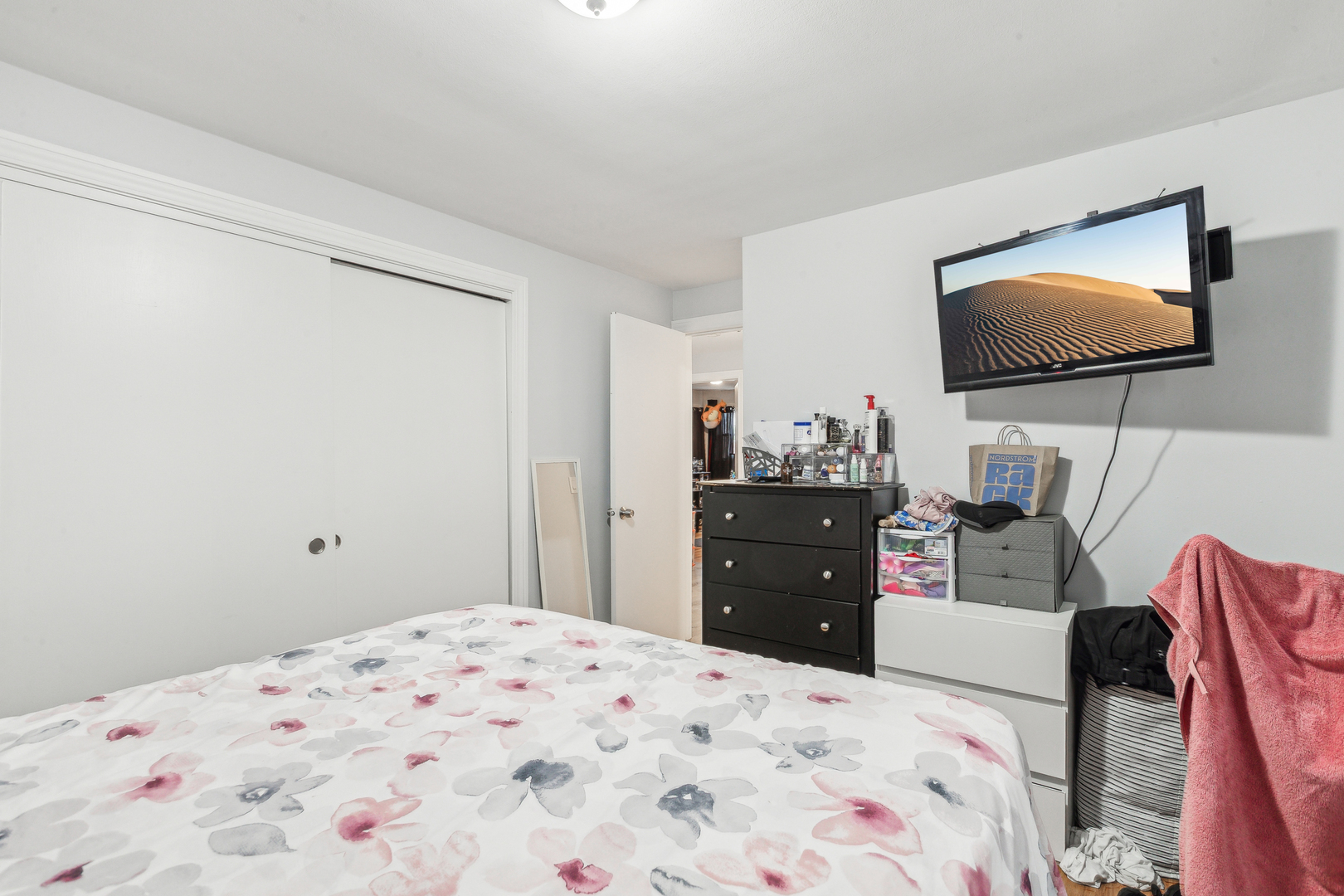 6851 W Gunnison Street Property Photo 21