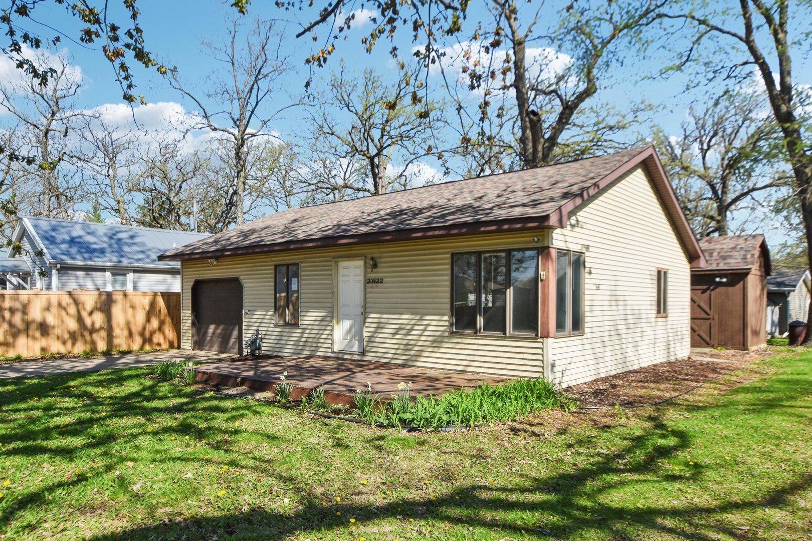 23122 W Hickory Lane Property Photo