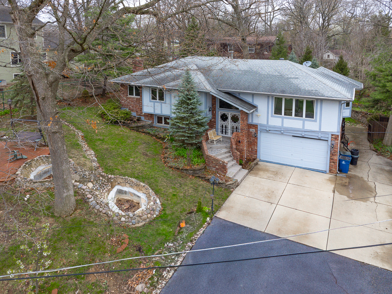 8360 W 100th Place Property Photo 1