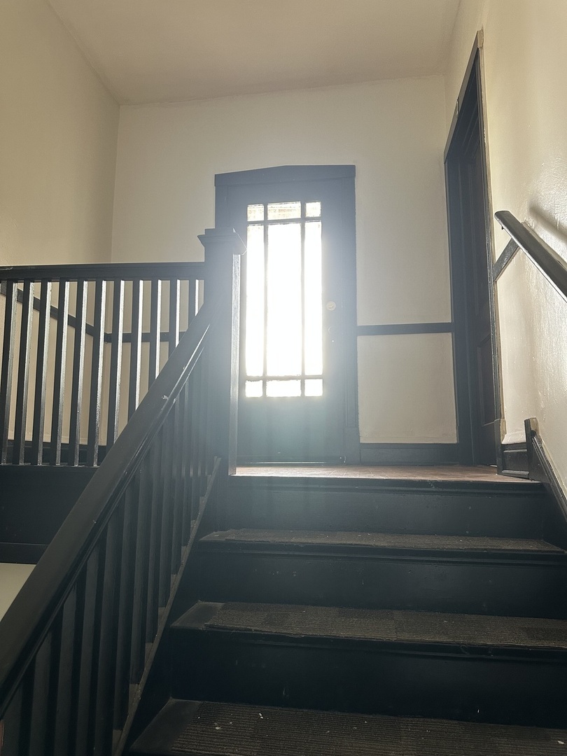 6546 S Rockwell Street 2 Property Photo 4