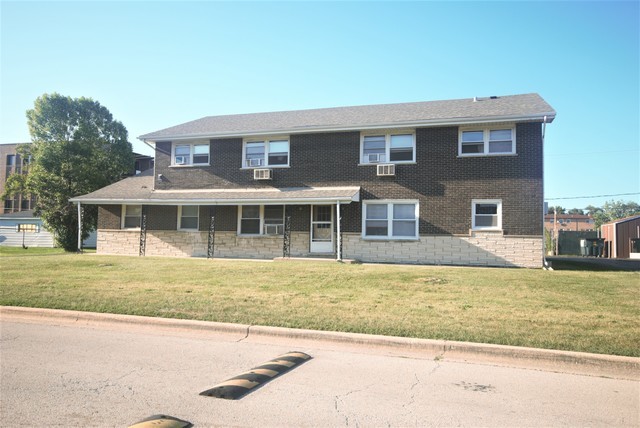 7324 W 80th Street Property Photo