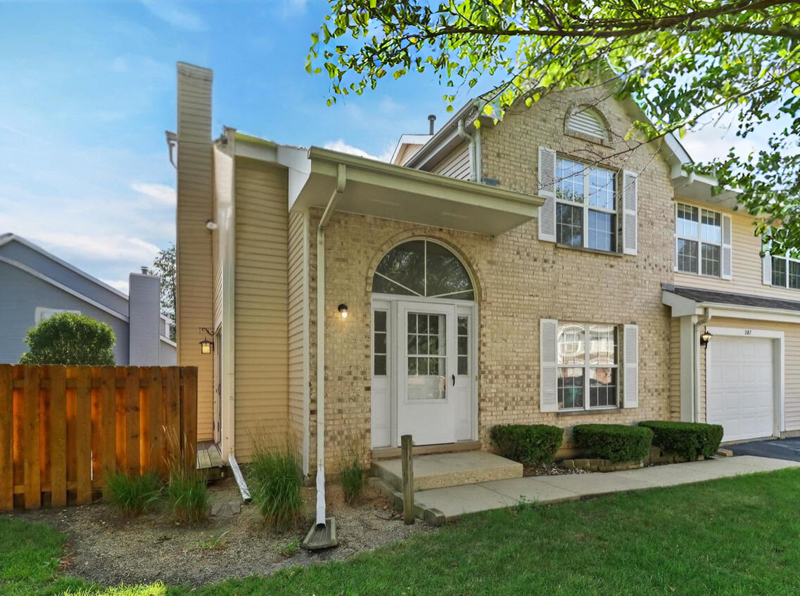287 Kensington Court Property Photo