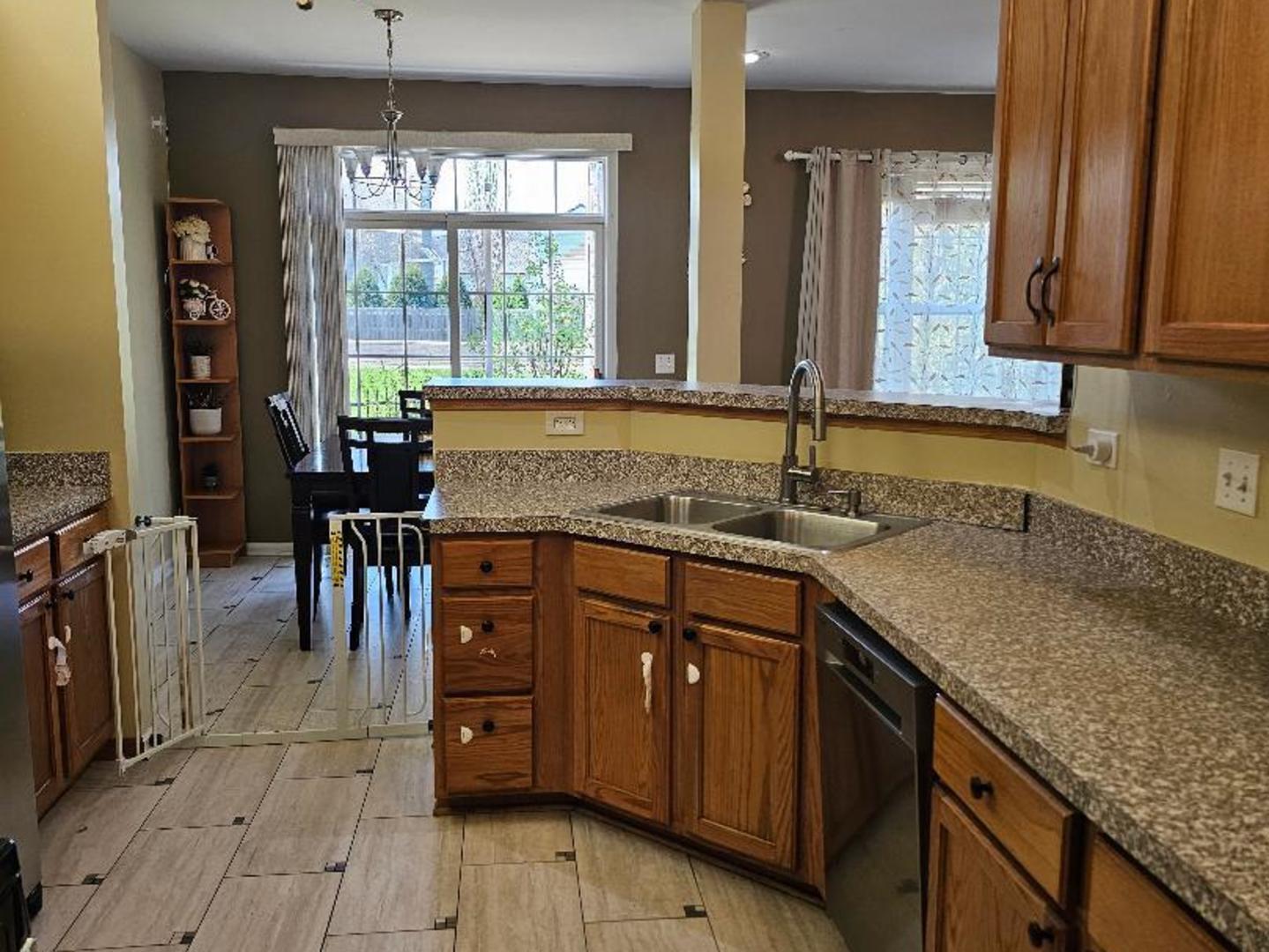 2186 Shadow Creek Ct Property Photo 8