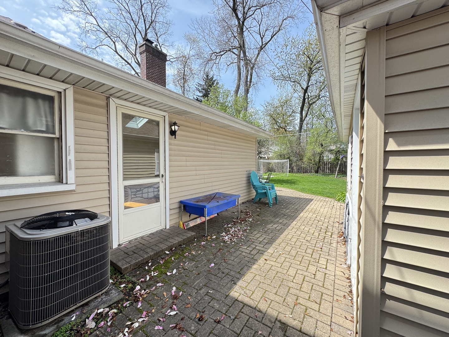 630 S Dryden Place Property Photo 19