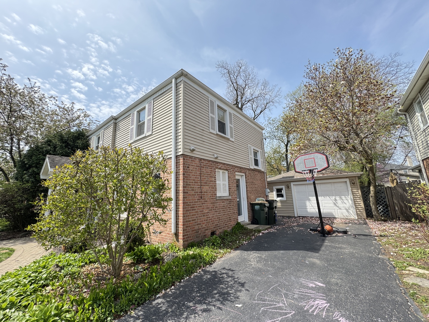 630 S Dryden Place Property Photo 21