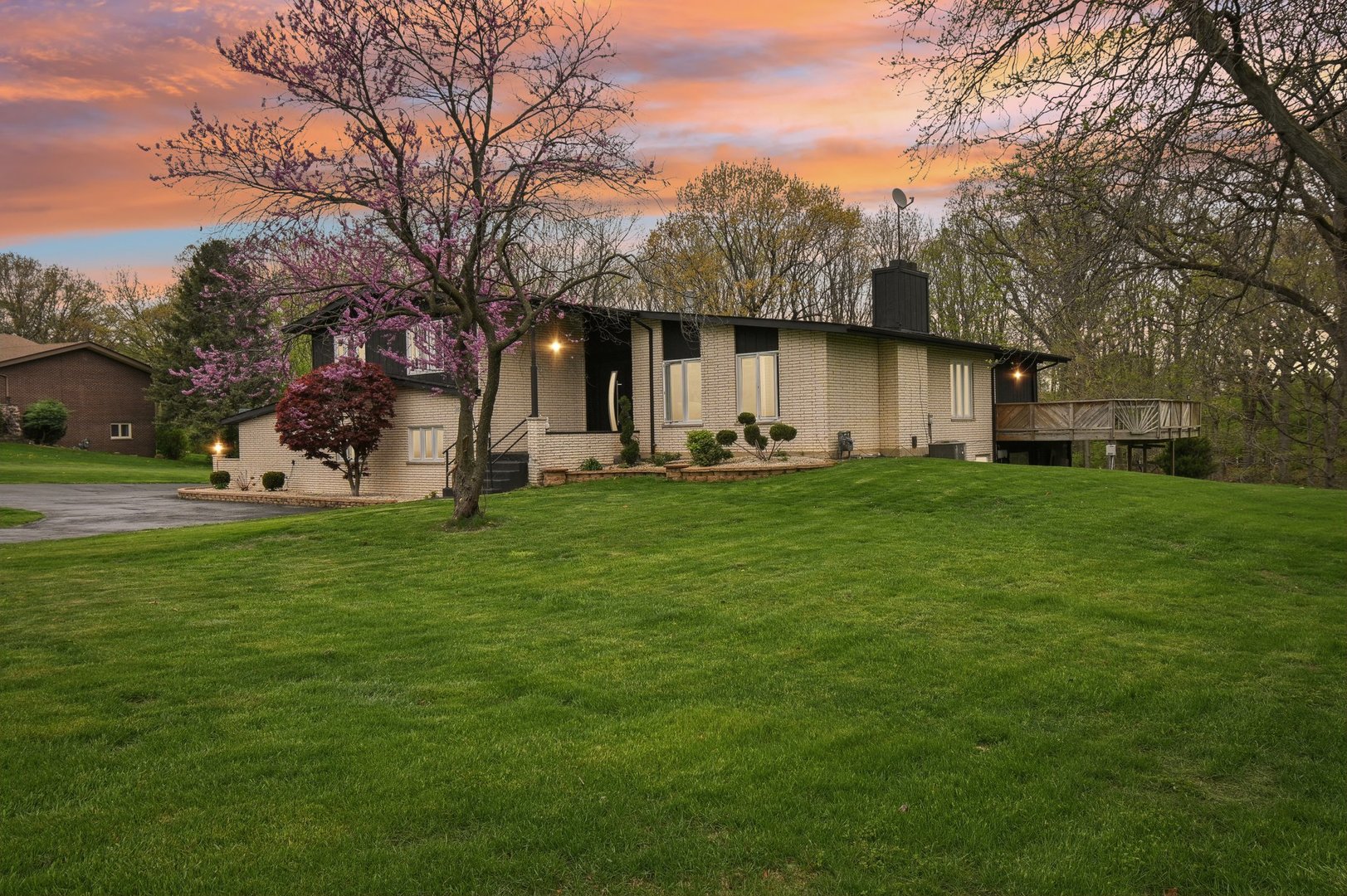 11702 Center Drive Property Photo