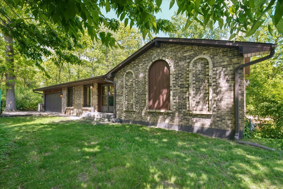 1n721 Neltnor Boulevard Property Photo 1
