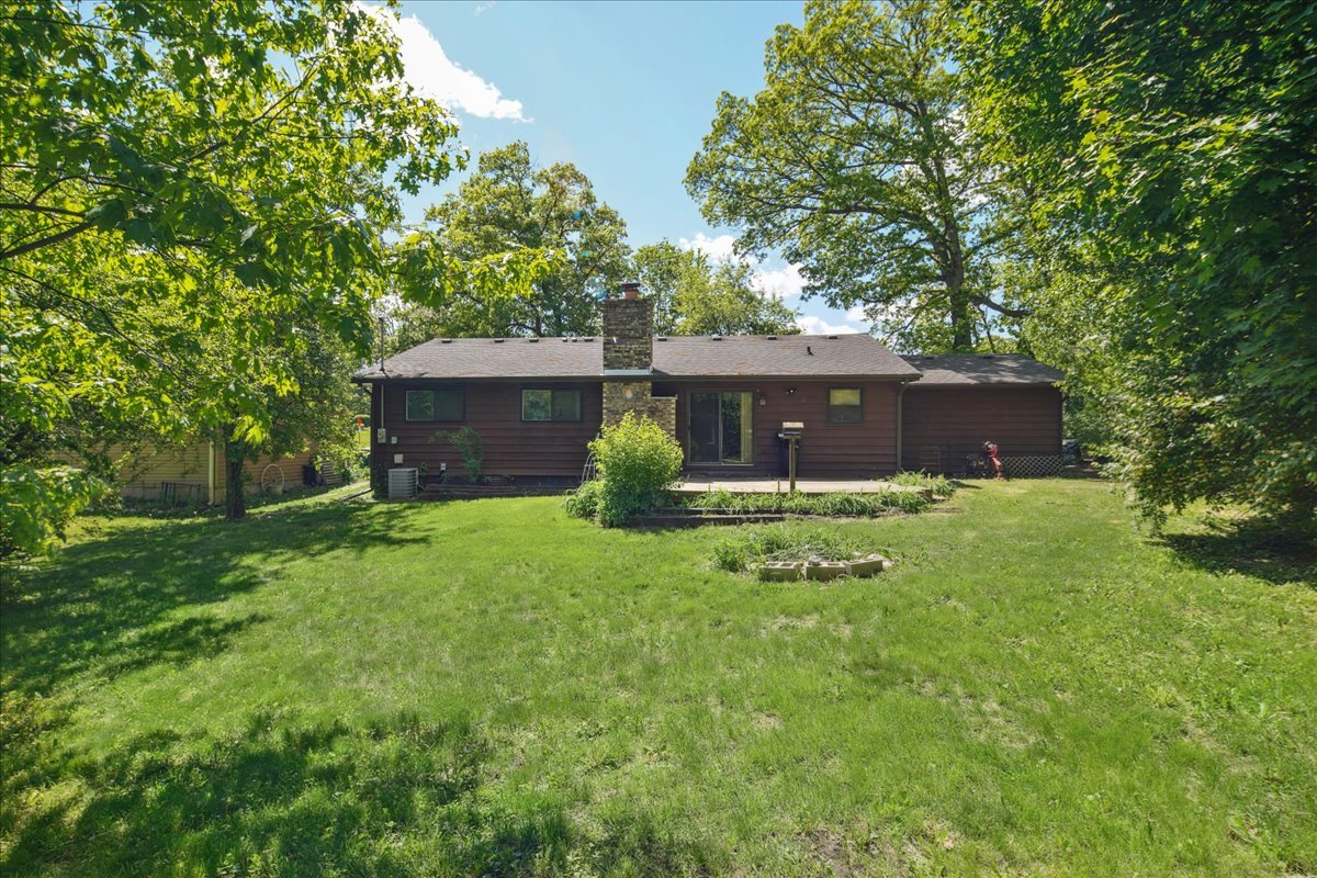 1n721 Neltnor Boulevard Property Photo 2