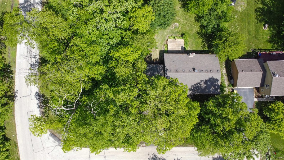 1n721 Neltnor Boulevard Property Photo 3