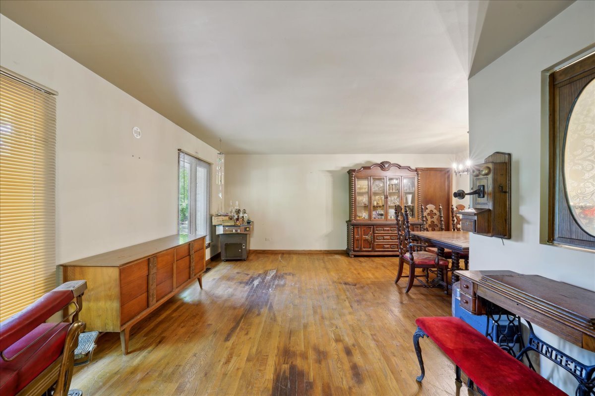 1n721 Neltnor Boulevard Property Photo 5