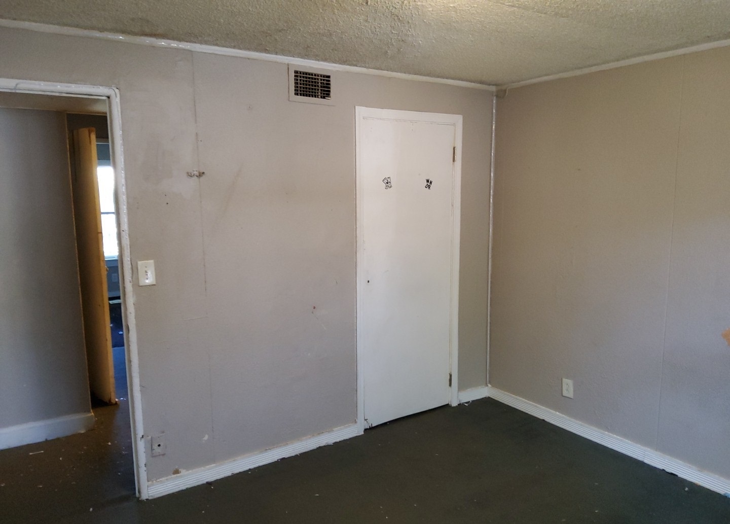 5706-08 S Bishop Street Property Photo 10