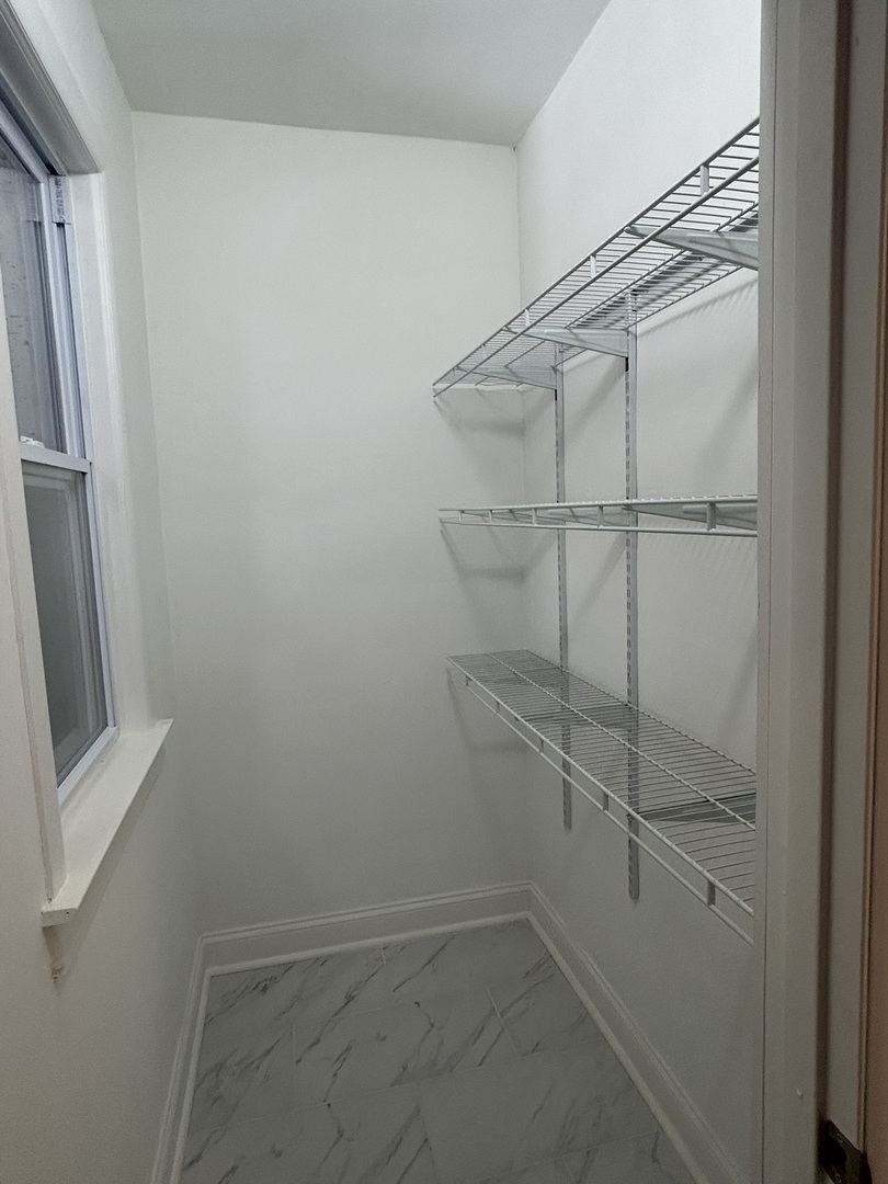 8615 S Aberdeen Street Property Photo 8