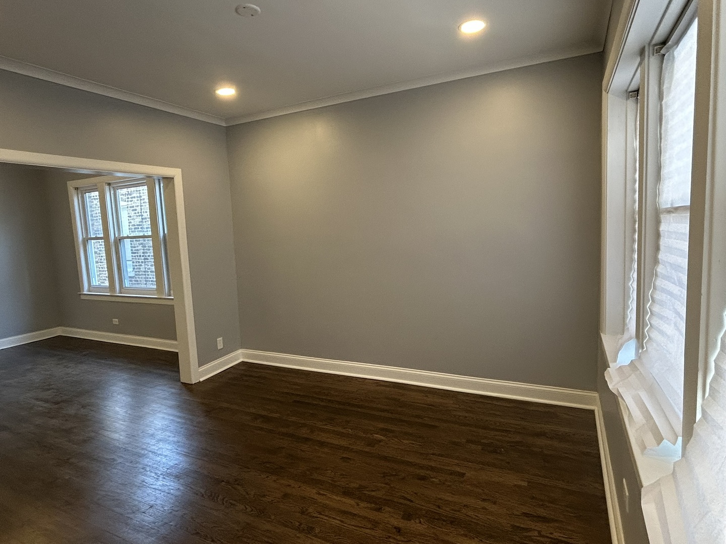 8615 S Aberdeen Street Property Photo 12