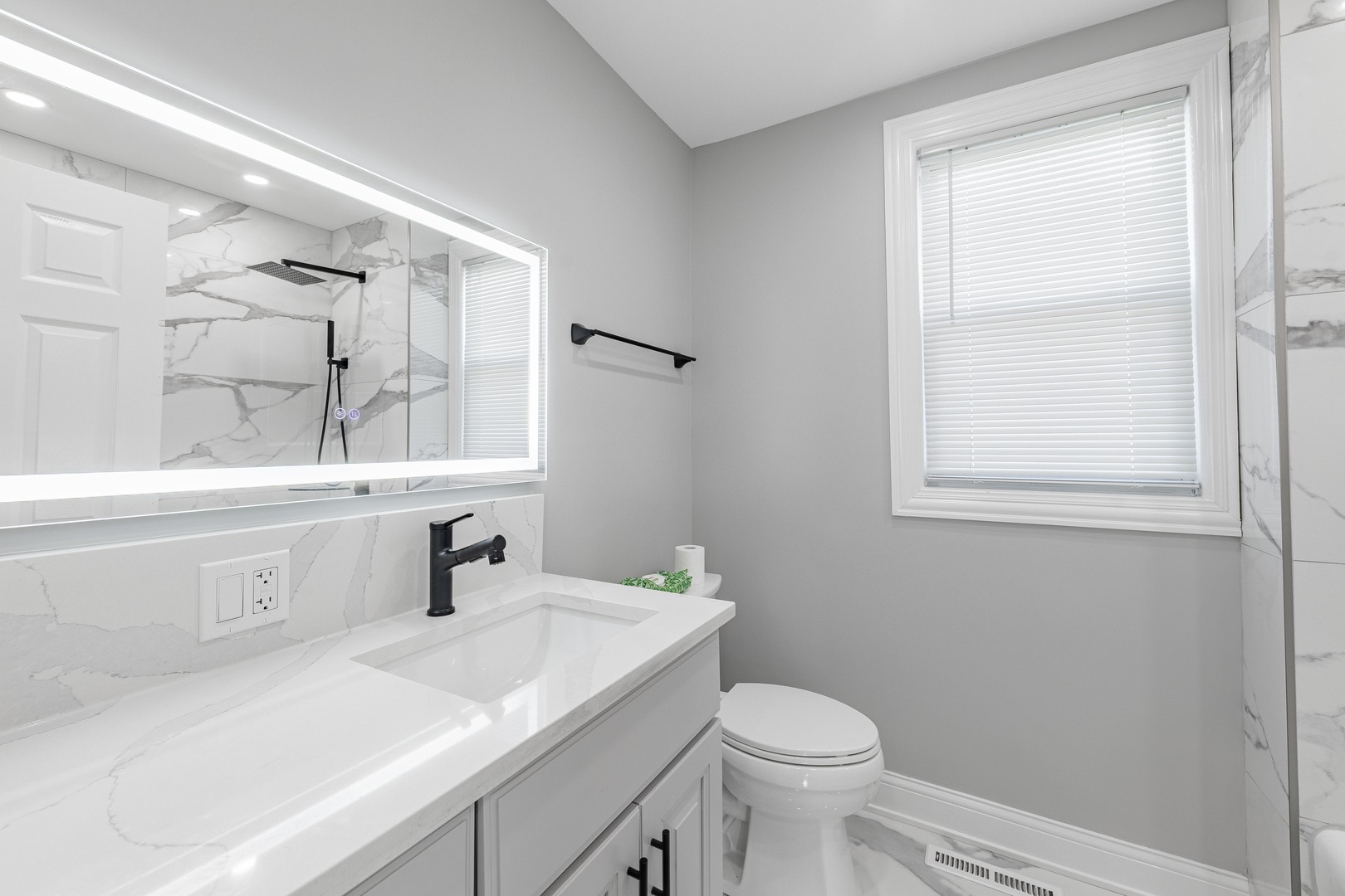 9712 W Shore Drive Property Photo 32
