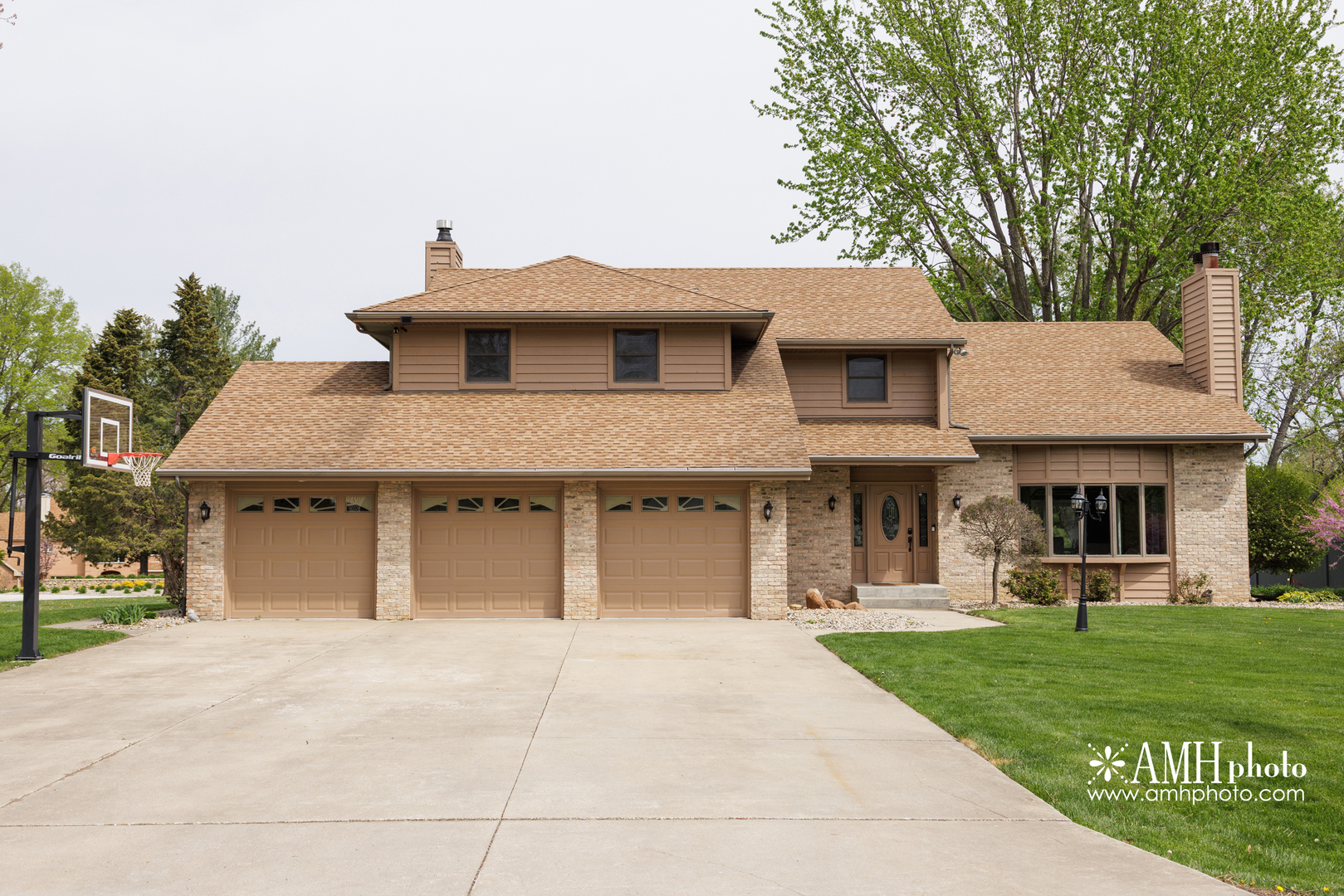 2693 Bluff Drive Property Photo