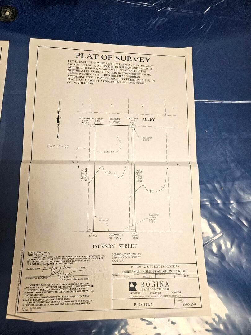 557 E Jackson Street Property Photo 6