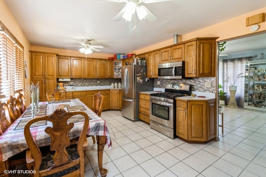 565 Flagstaff Lane Property Photo 8