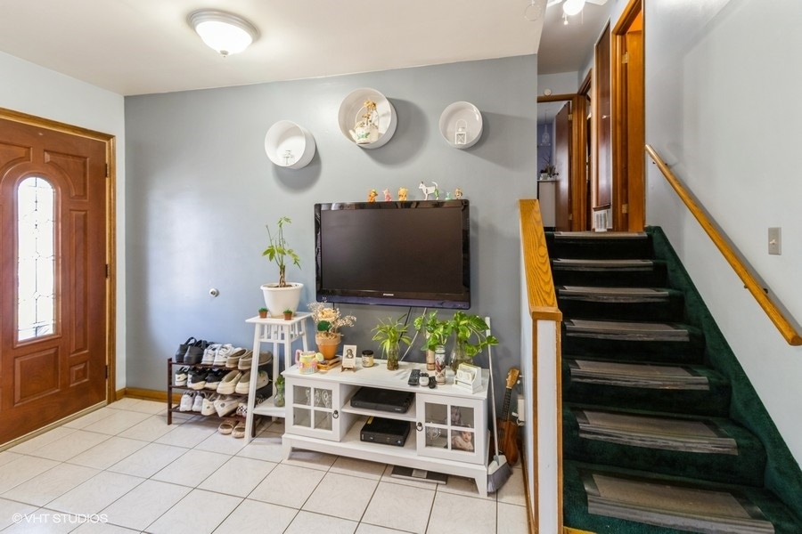 565 Flagstaff Lane Property Photo 9