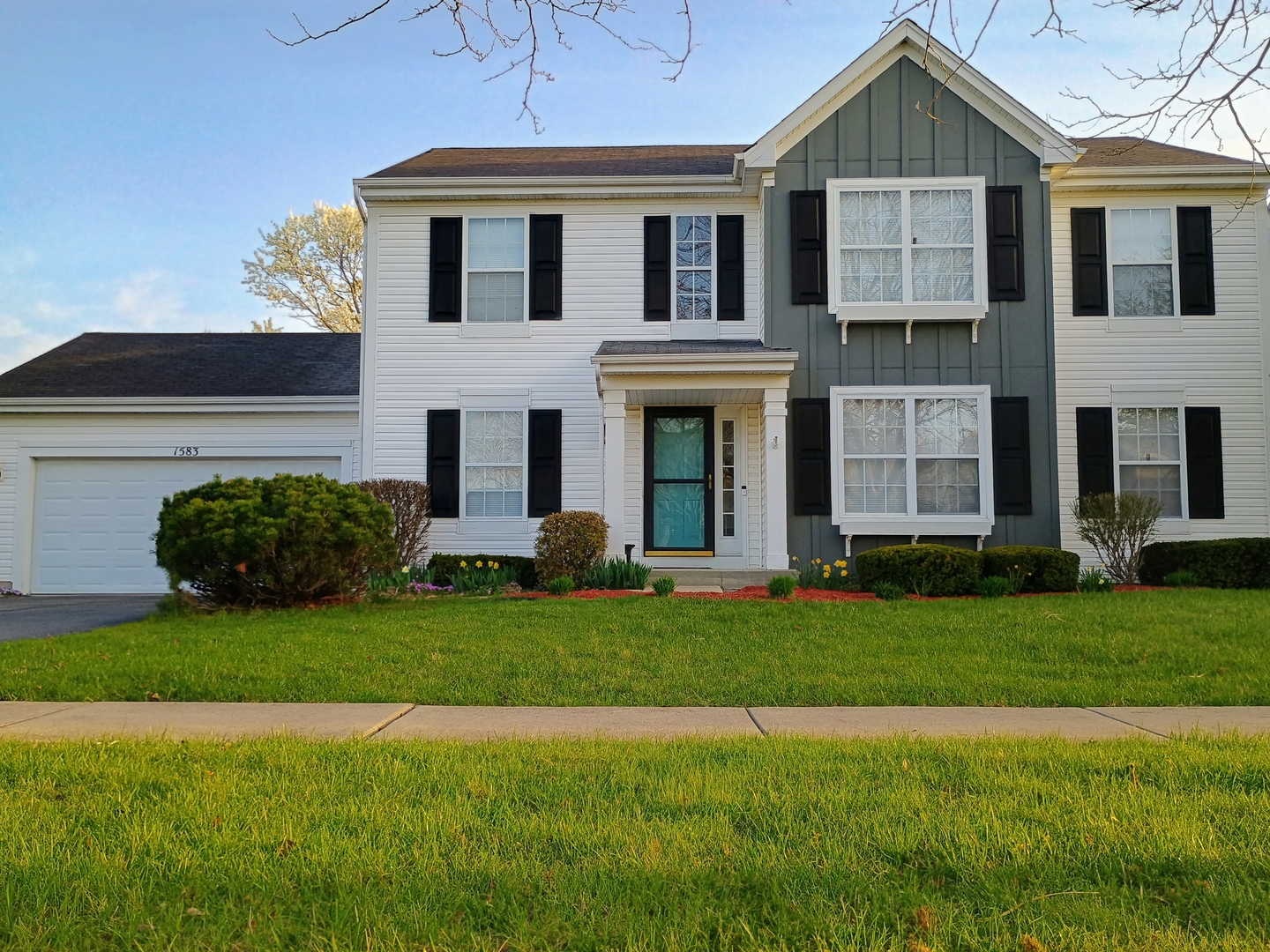 60115 Real Estate Listings Main Image