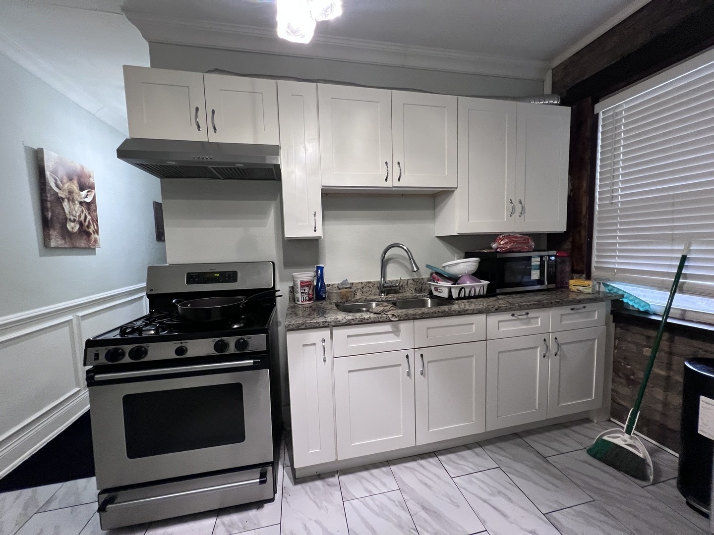 6331 S Throop Street Property Photo 14