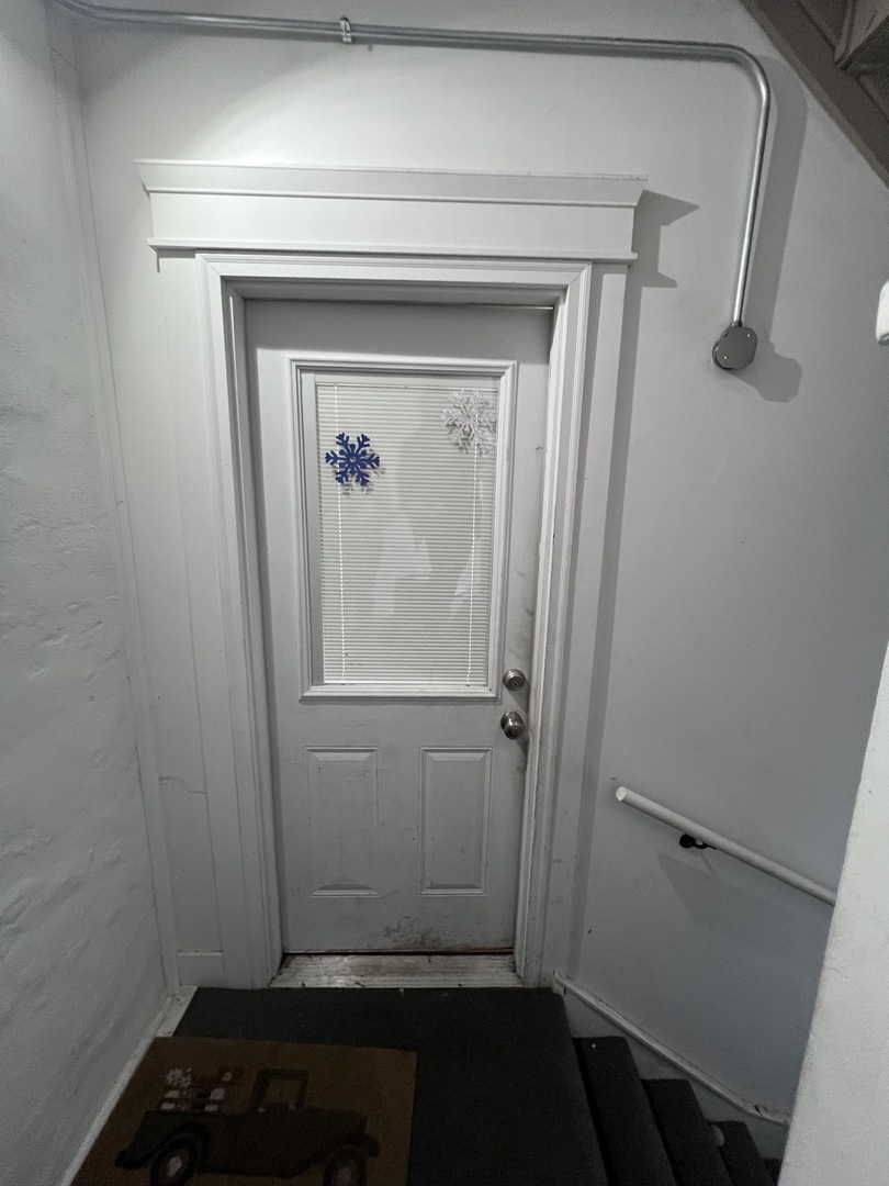 6331 S Throop Street Property Photo 19