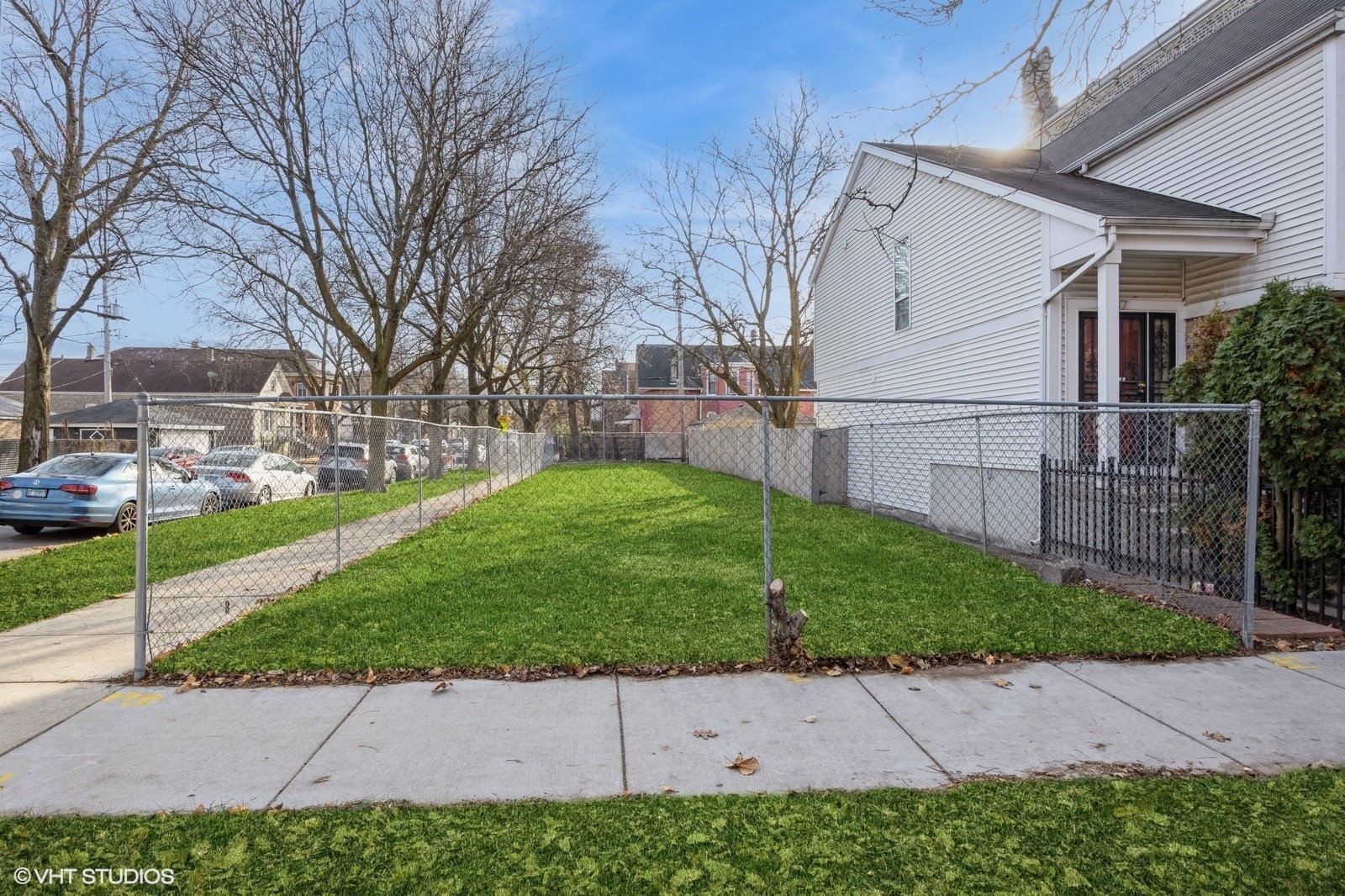 2735 W 16th Street Property Photo