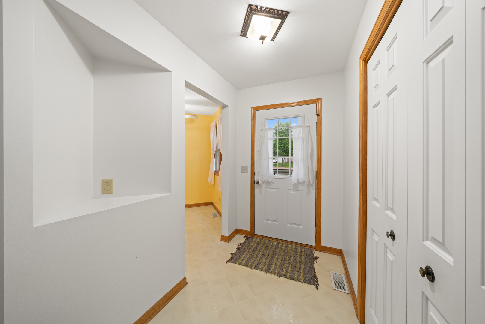 471 W Miller Avenue Property Photo 6