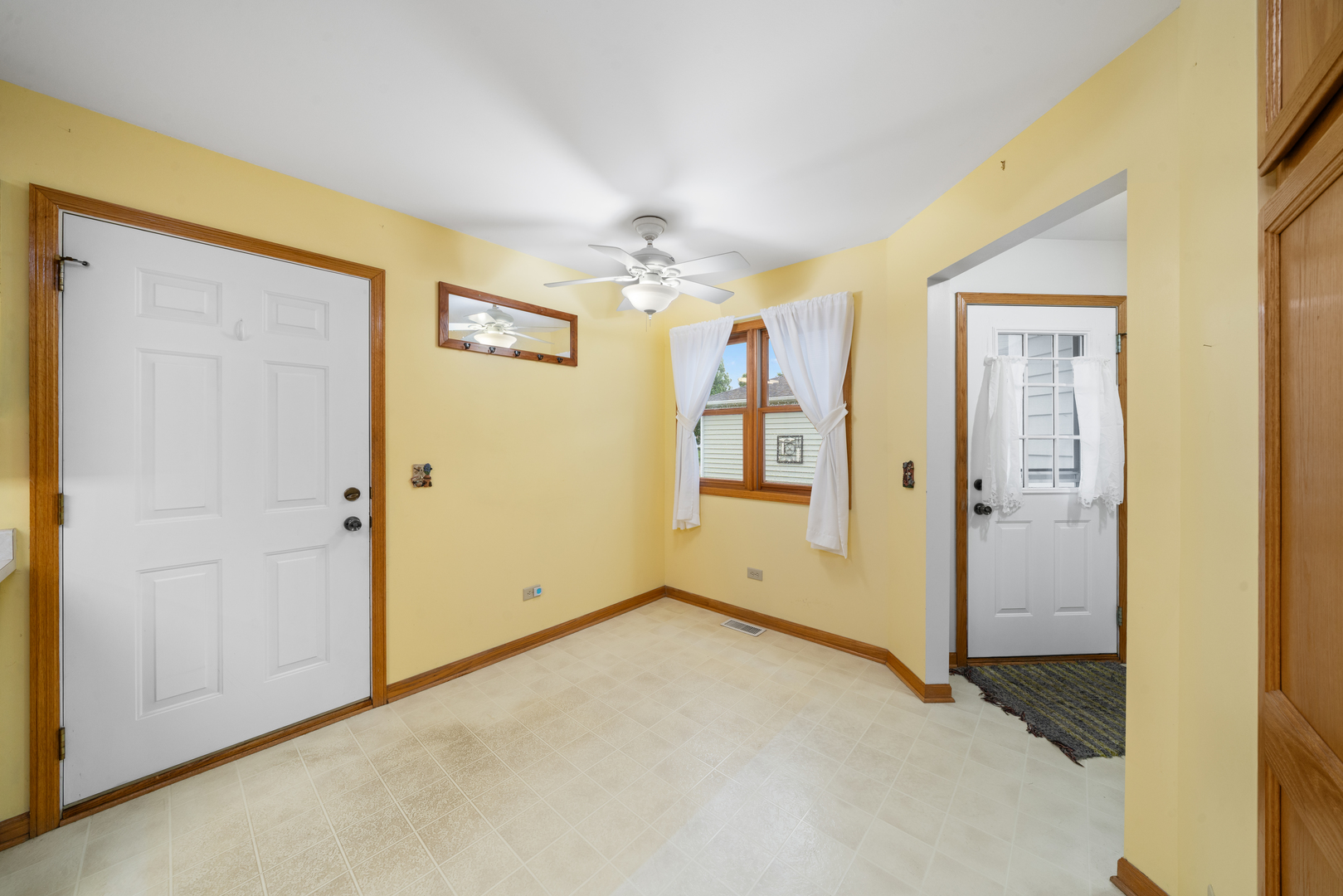471 W Miller Avenue Property Photo 9