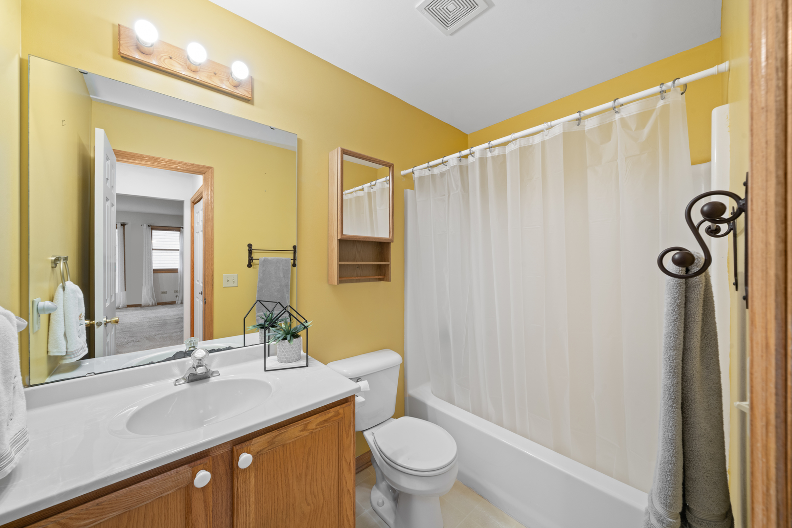 471 W Miller Avenue Property Photo 18