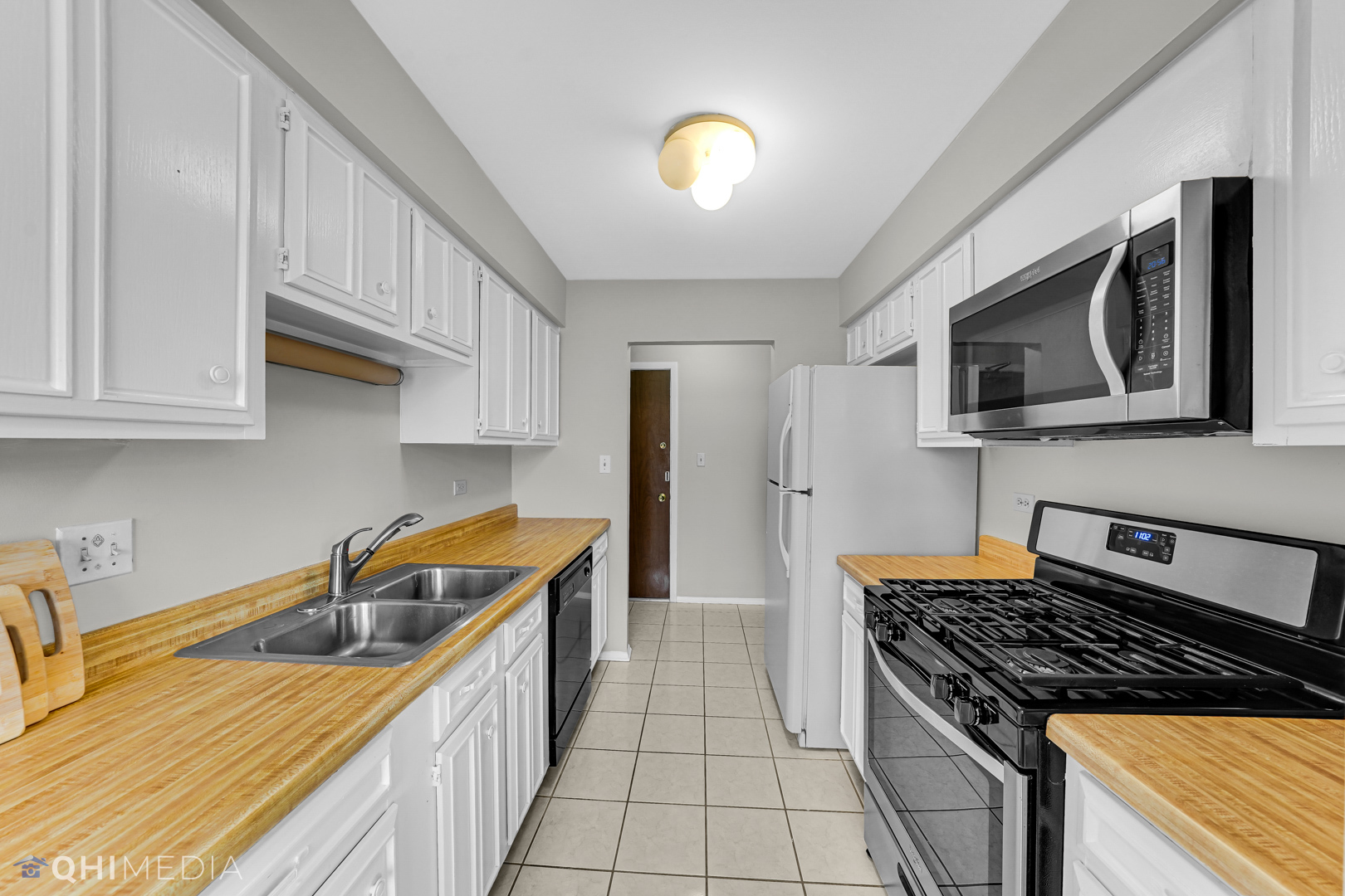 66 Commonwealth Ct Property Photo 6