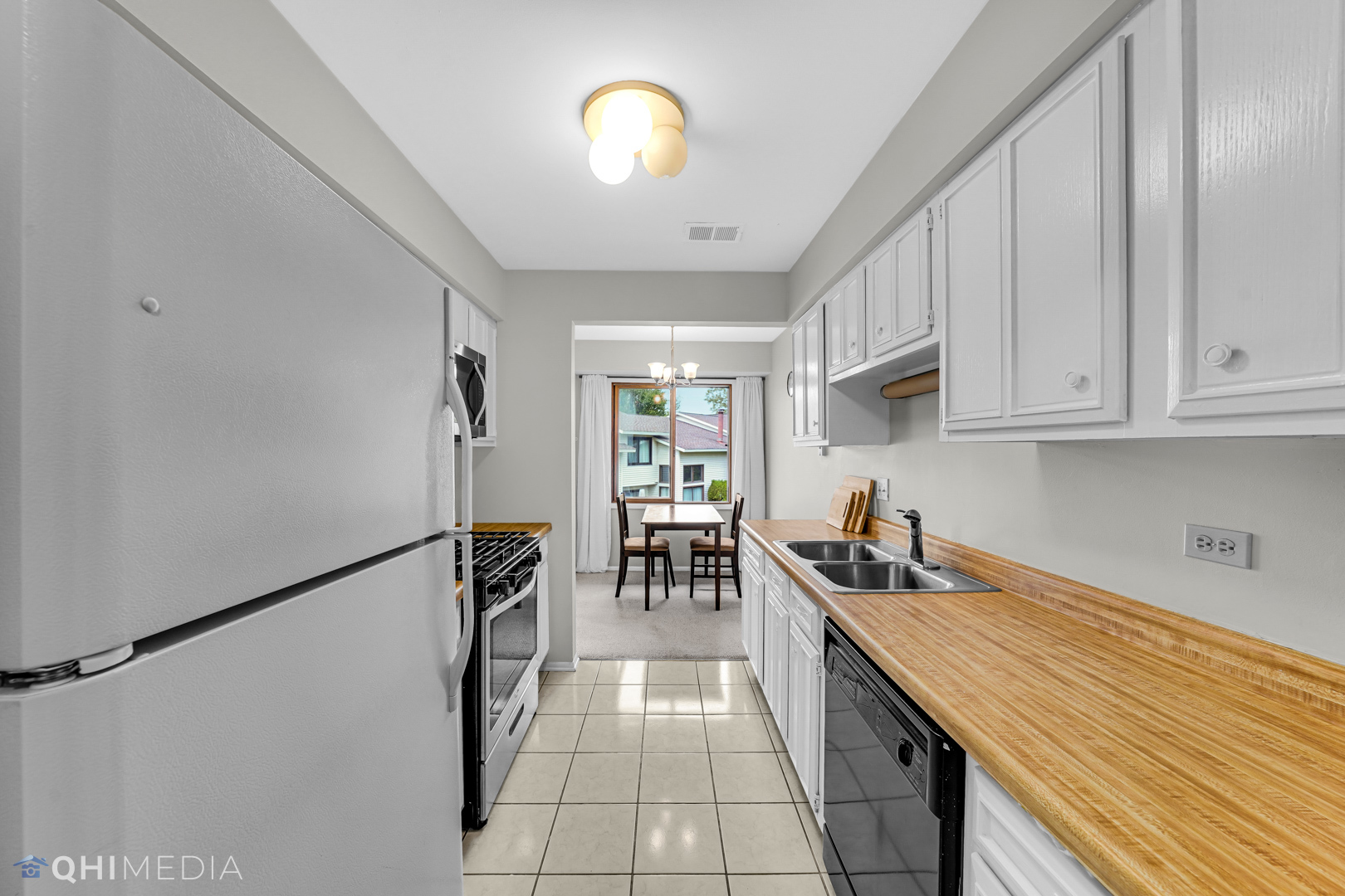 66 Commonwealth Ct Property Photo 7