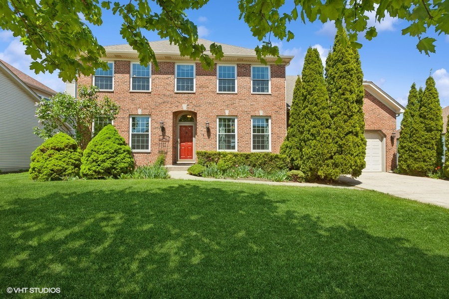 387 Essex Drive Property Photo 1