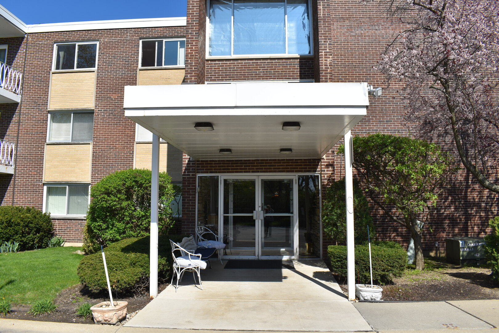 200 Deborah Ln Property Photo 1