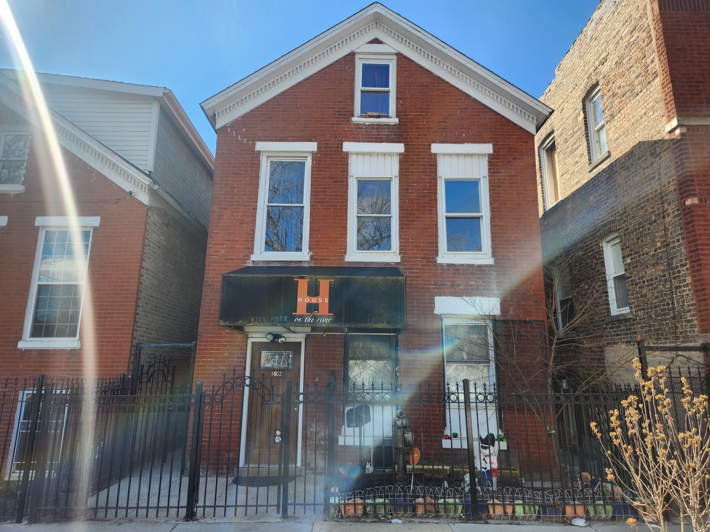 1452 N Central Park Avenue Property Photo 1