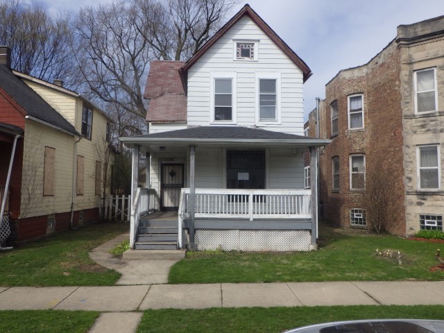10916 S Wabash Avenue Property Photo 1