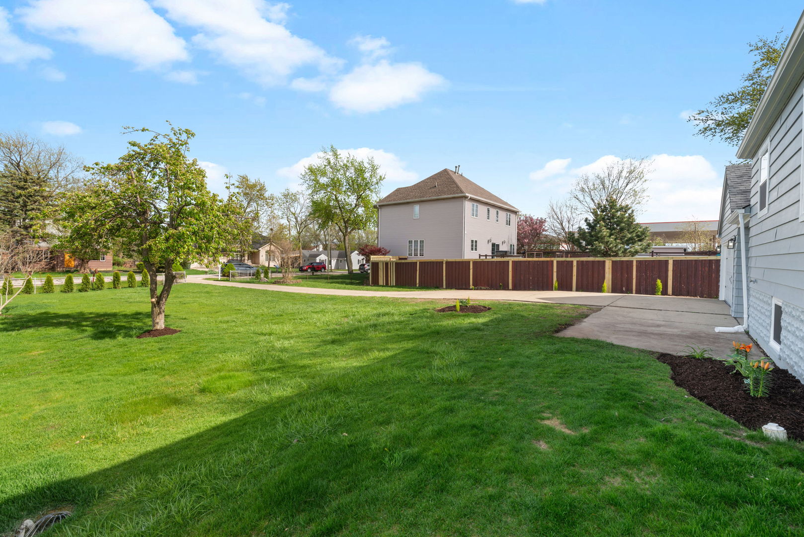 9048 Oneill Drive Property Photo 27