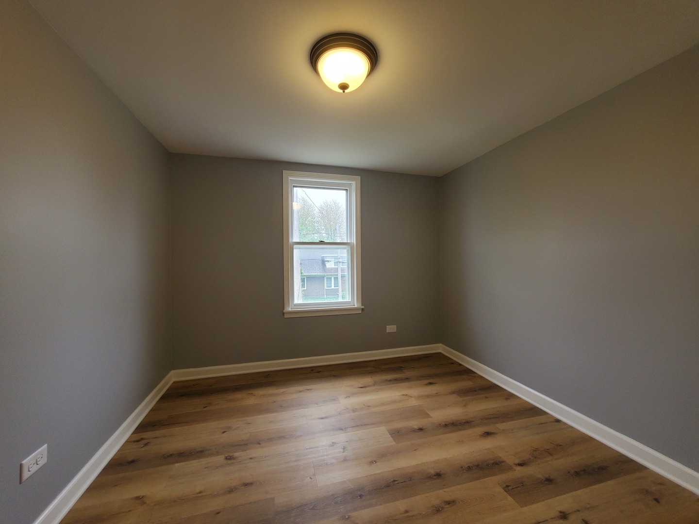 811 E 12th Street Property Photo 16