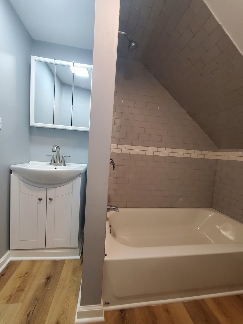 811 E 12th Street Property Photo 18