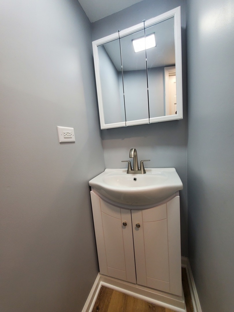 811 E 12th Street Property Photo 19