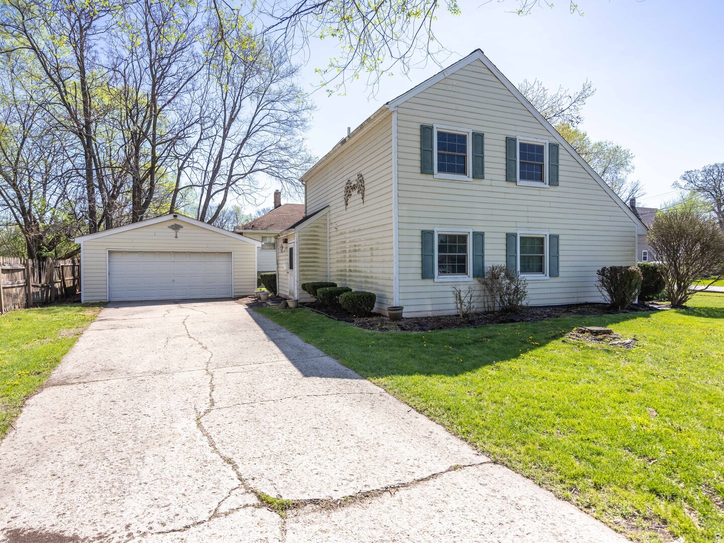 301 Oscar Avenue Property Photo 1