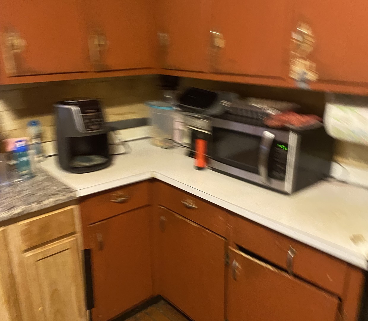 6643 S Wood Street Property Photo 9