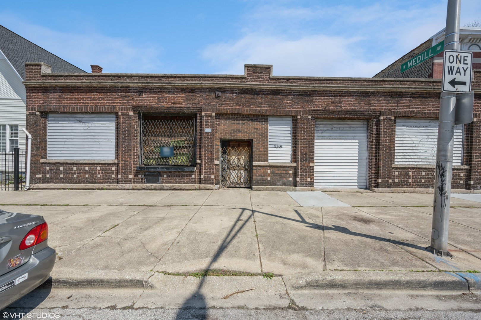 2331 N Talman Avenue Property Photo 1