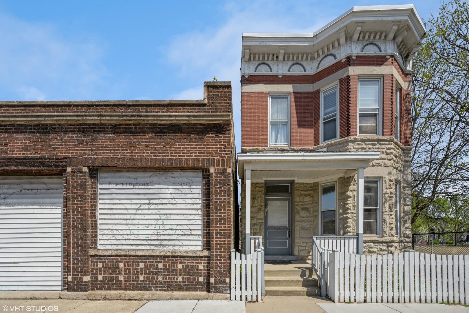2331 N Talman Avenue Property Photo 4
