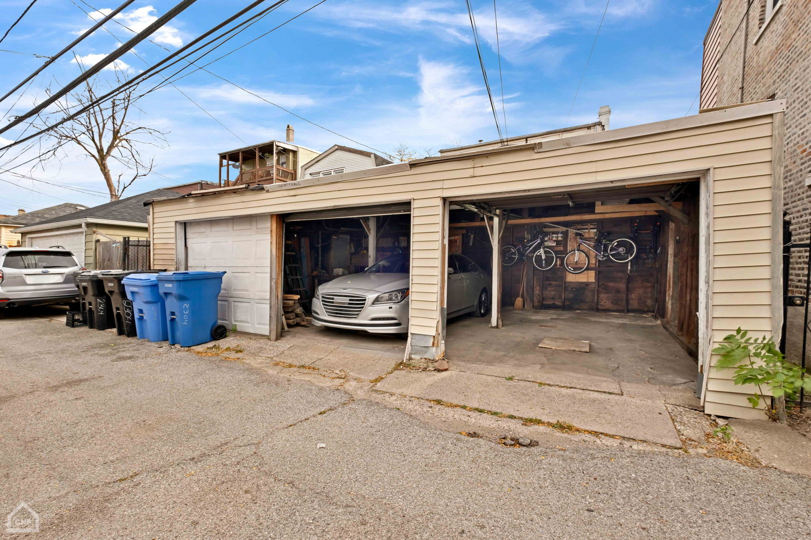 2304 N Kenneth Avenue Property Photo 11