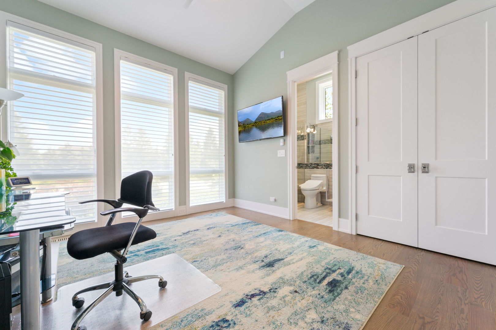 1120 Roselle Road Property Photo 18