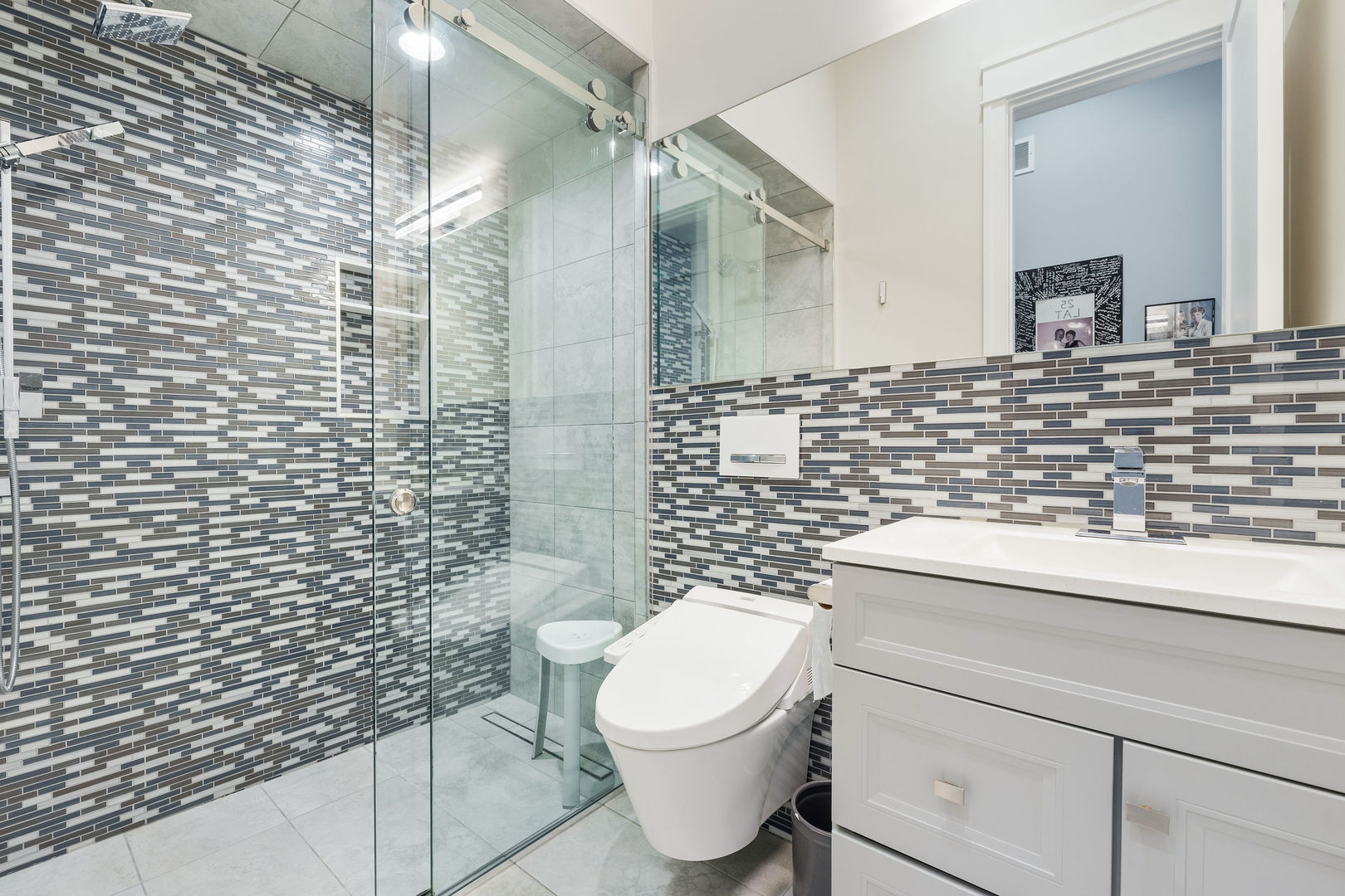 1120 Roselle Road Property Photo 23