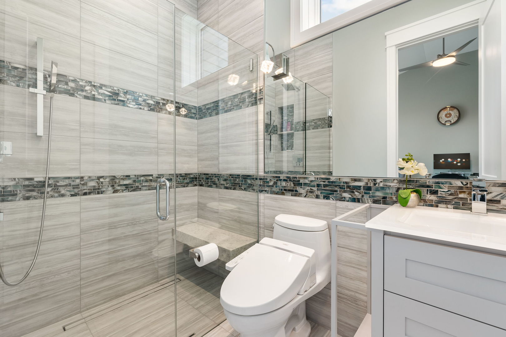 1120 Roselle Road Property Photo 24