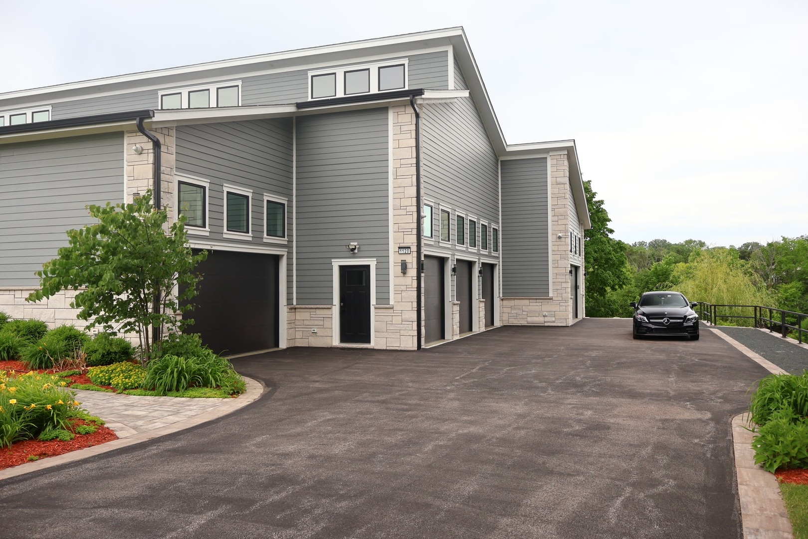 1120 Roselle Road Property Photo 49