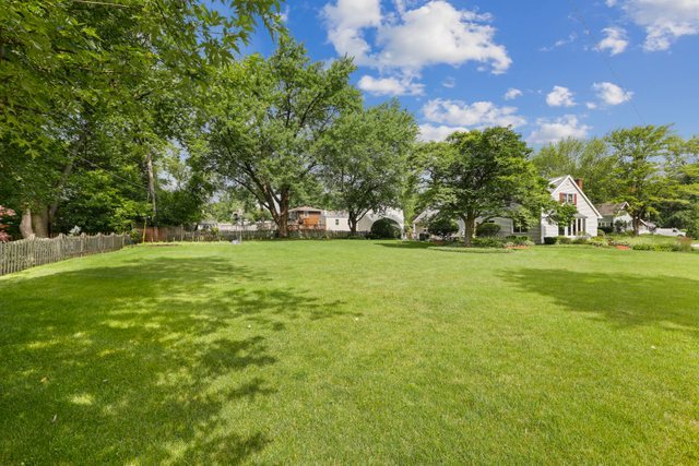 540 N Elizabeth Street Property Photo 4
